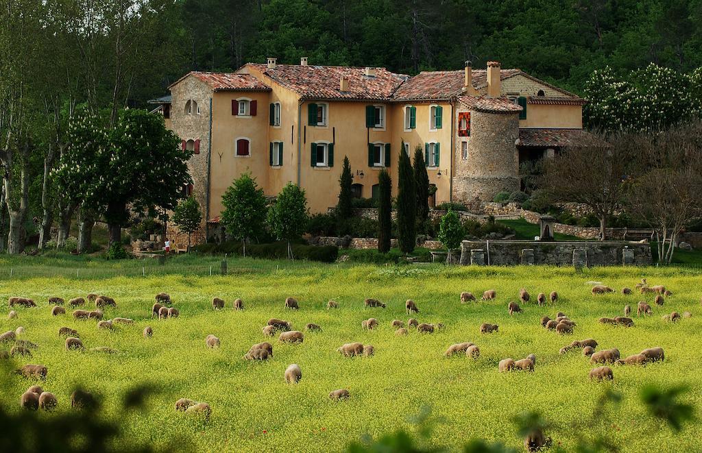 Une Campagne En Provence Bras Exteriör bild