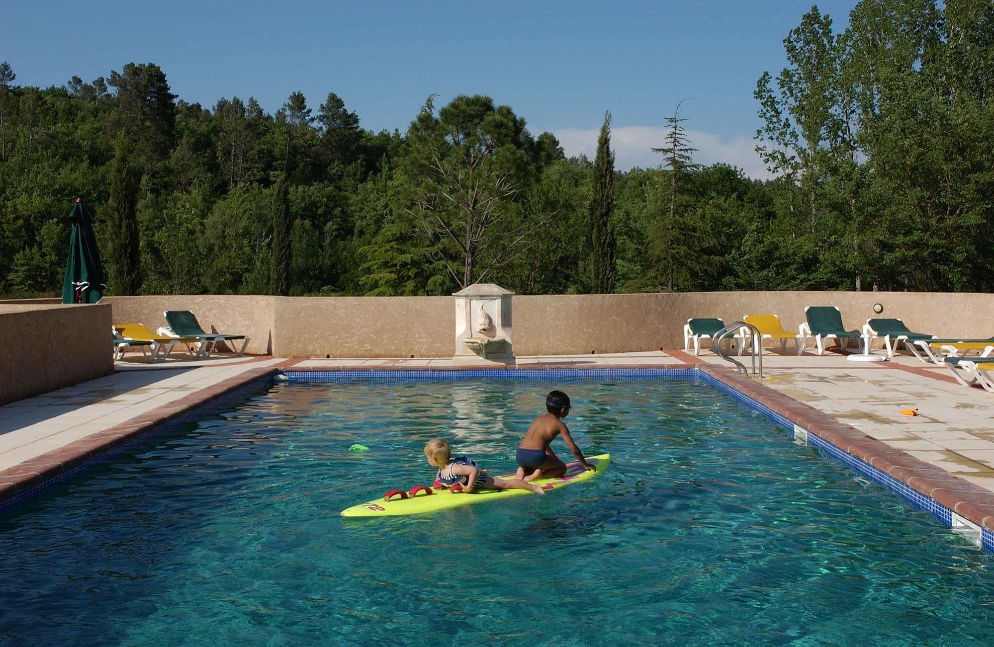 Une Campagne En Provence Bras Exteriör bild