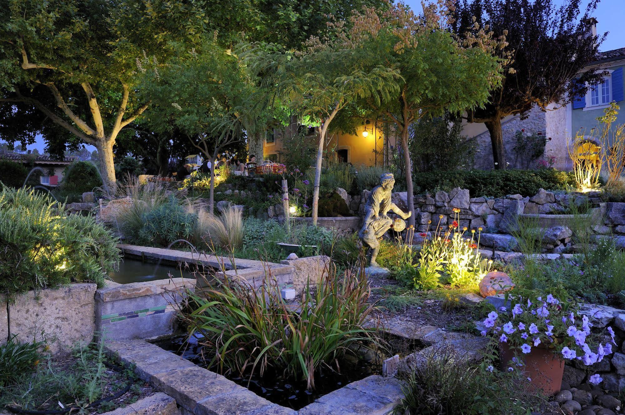 Une Campagne En Provence Bras Exteriör bild